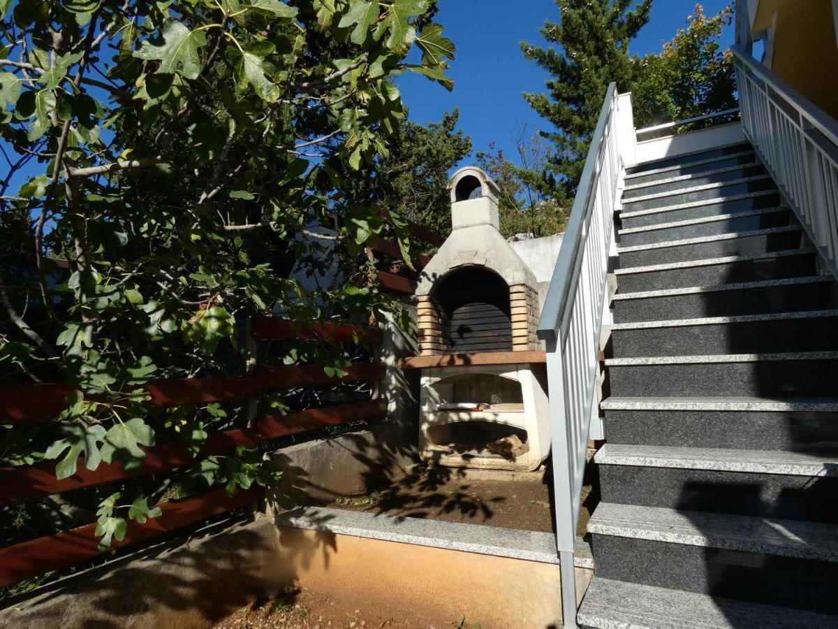 Tomo Apartment Стариград-Пакленица Екстериор снимка